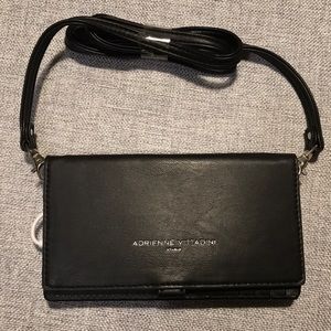 Adrienne Vittadini RFID charging wallet - New